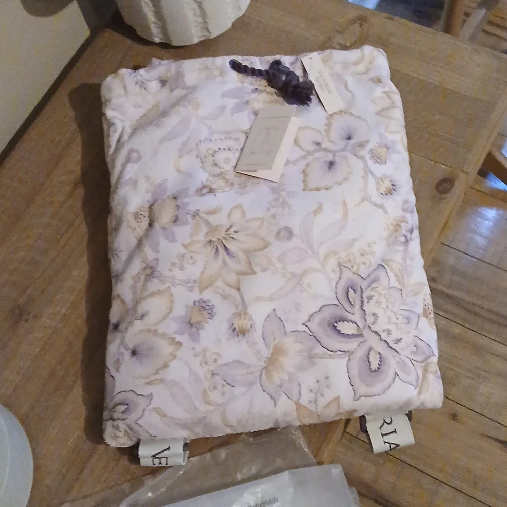New Victoria's Secret Floral Lillac Summer Packable Beach Towel Backpack Bag - Picture 12 of 17